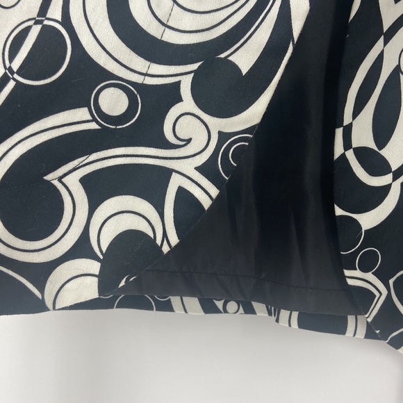 Laura Ashley black and white scroll print swing blazer with large button detail - Picture 9 of 13